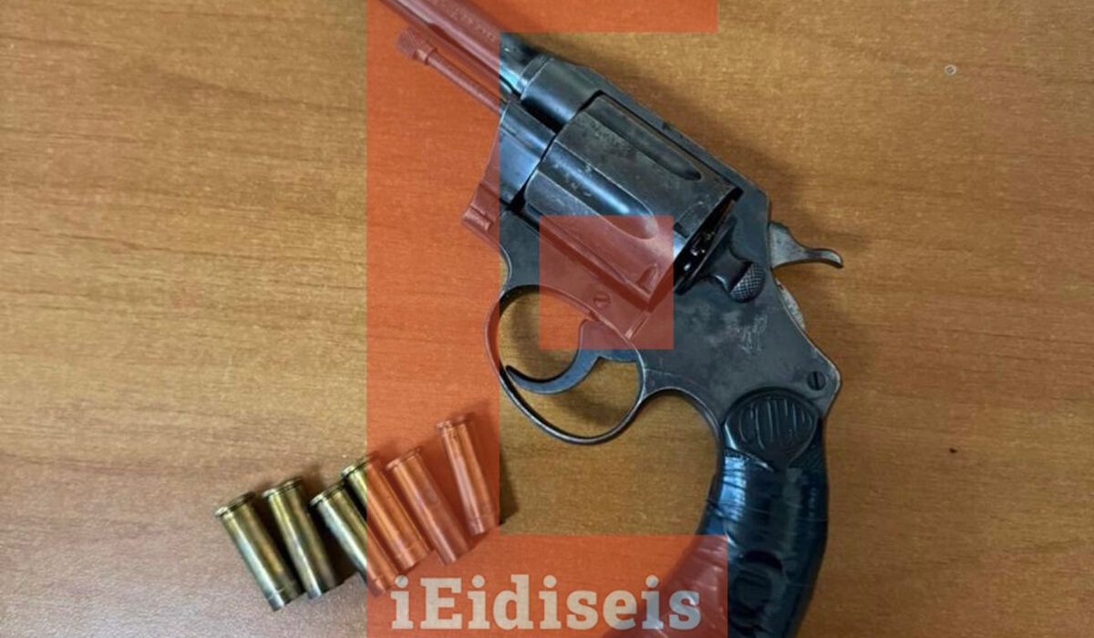 Κρήτη : Αυτό είναι το όπλο που χρησιμοποίησε ο 54χρονος για τη δολοφονία του 20χρονου ║ 𝐏𝐡𝐨𝐭𝐨 𝐛𝐲 𝐢𝐞𝐢𝐝𝐢𝐬𝐞𝐢𝐬.𝐠𝐫 